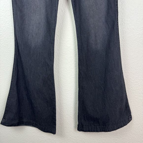 Women’s High Waisted Flare Leg Stretch Faded Black Gray Denim Jeans Medium - Picture 6 of 12